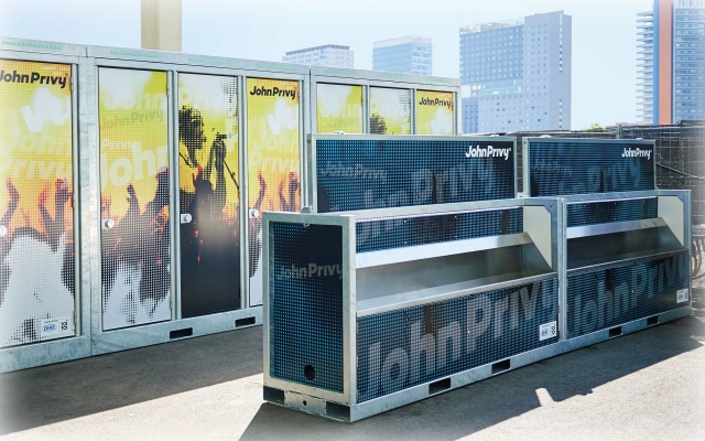 John Privy - Pisoár